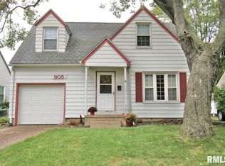 905 E Fairoaks Ave, Peoria, IL
