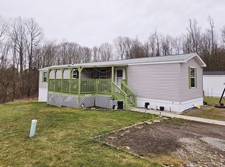 705 Greyhound Ln, Greensburg, PA 15601