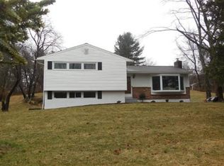 4 S Shore Dr, Ridgefield, CT 06877