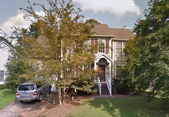 12 Bridgeport Dr