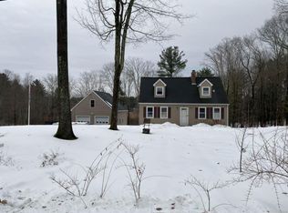 19 Windbrook Dr, Epping, NH 03042