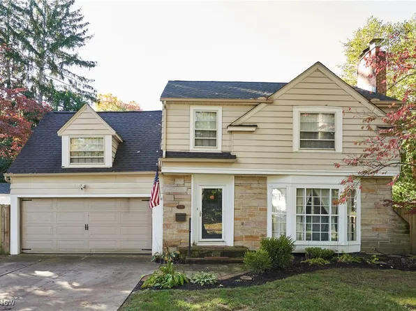 2090 Stabler Rd, Akron, OH 44313