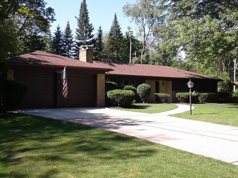 1st image of 33939 Moore Dr