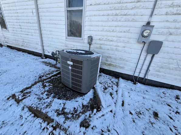9600 1st St, Poseyville, IN 47633