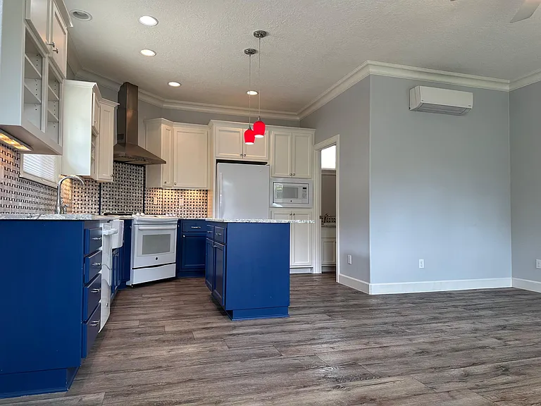 1328 S Water St — Photo 6
