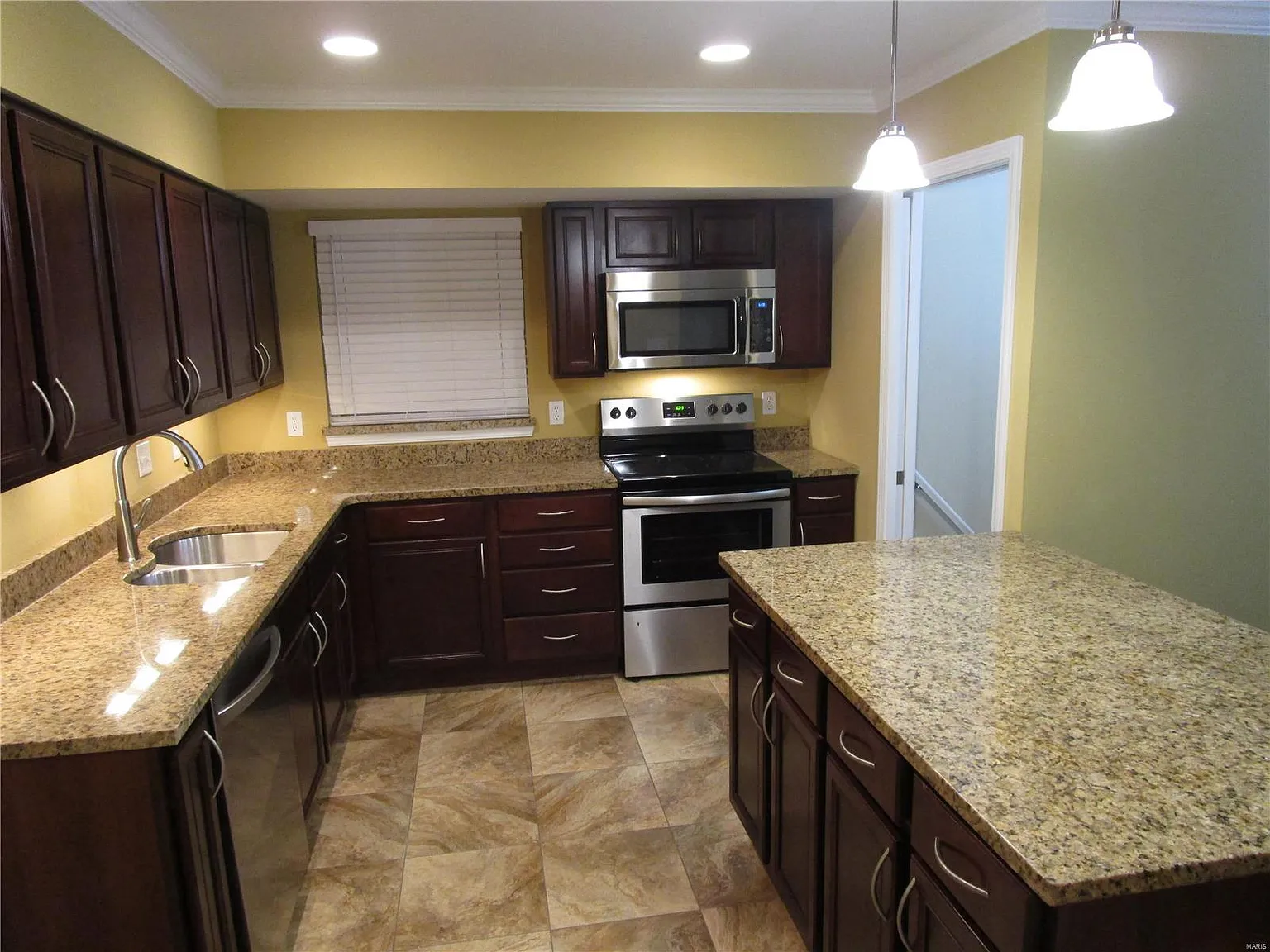 1666 Maldon Ln photo 1