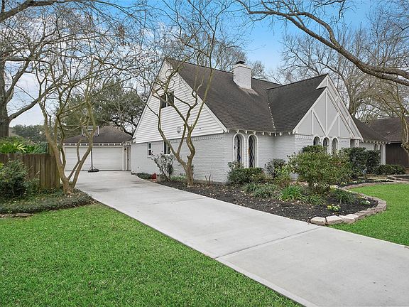 2nd image of 4251 Crownwood Dr