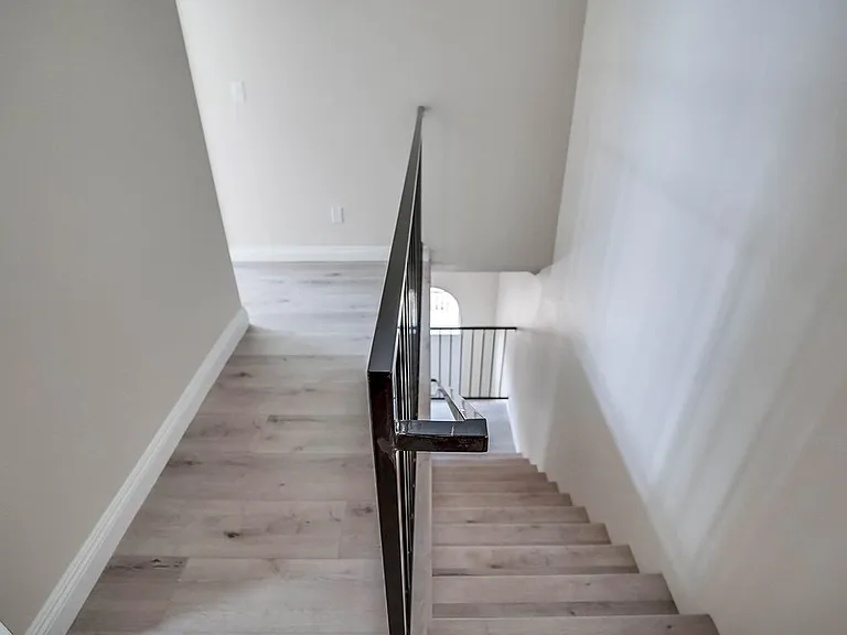 501 E 99th St #10 — Photo 10