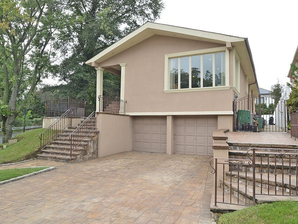 1st image of 1496 Utopia Pkwy