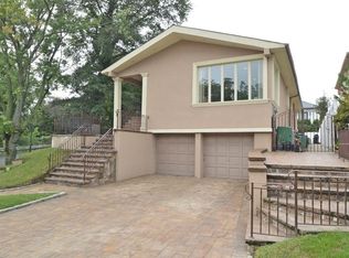 1496 Utopia Pkwy, Whitestone, NY 11357