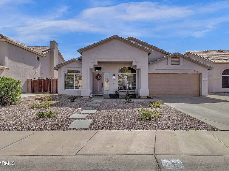 665 W Minton Dr — Photo 2