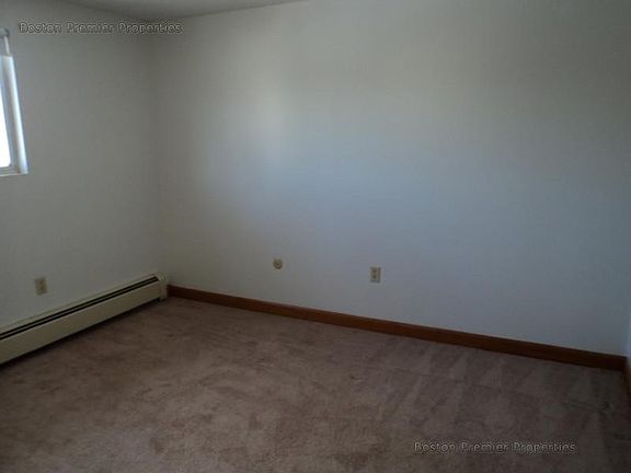 5th image of 33 South St APT 6