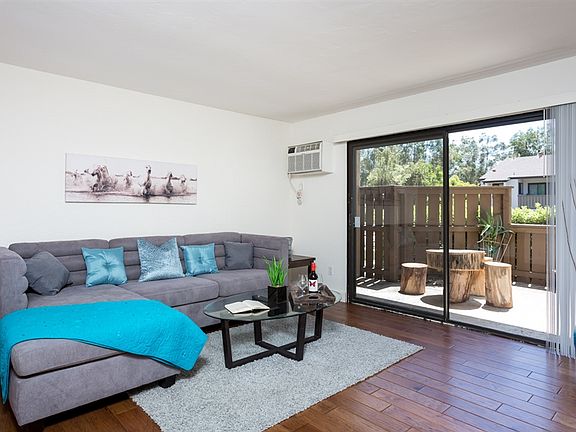 5th image of 10323 Caminito Aralia APT 77
