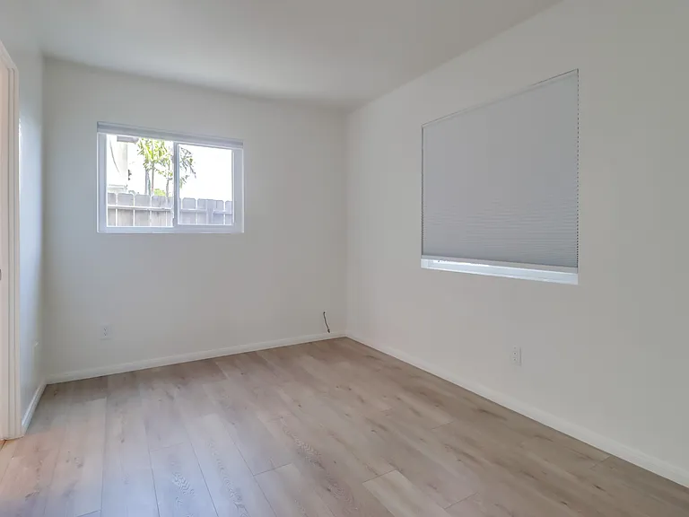1024 Turquoise St #A — Photo 23
