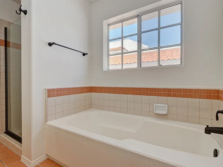 511 N Elena Ave #B — Photo 19