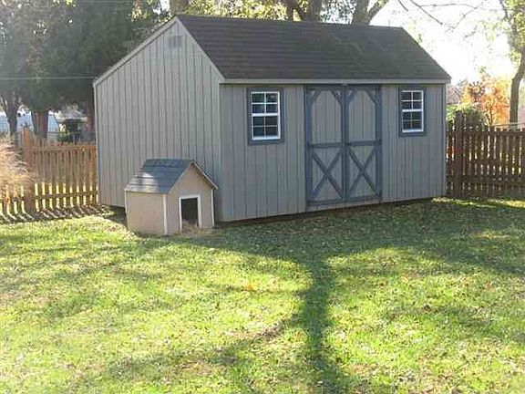 5th image of 1609 Barley Way