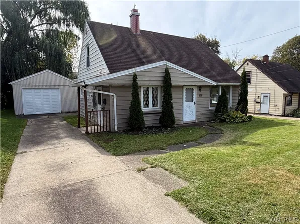 1427 Lafayette Ave, Niagara Falls, NY 14305