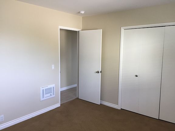 5th image of 3287 Hilltop Dr