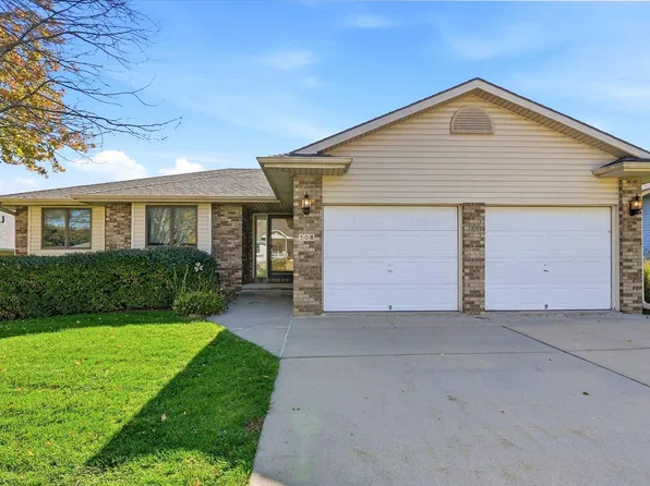 308 Amy Dr, Treynor, IA 51575