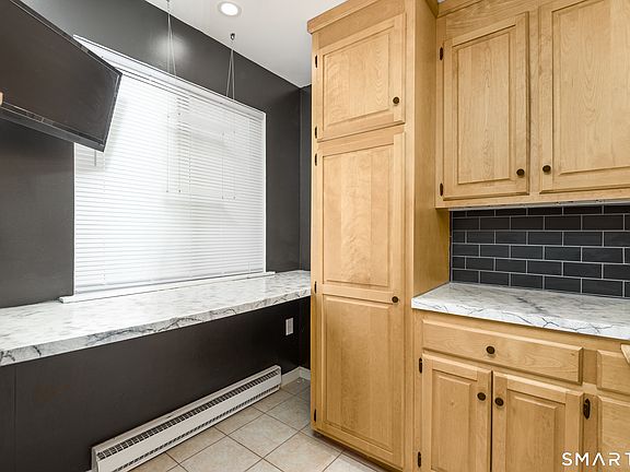 5th image of 21 Pine Court #21