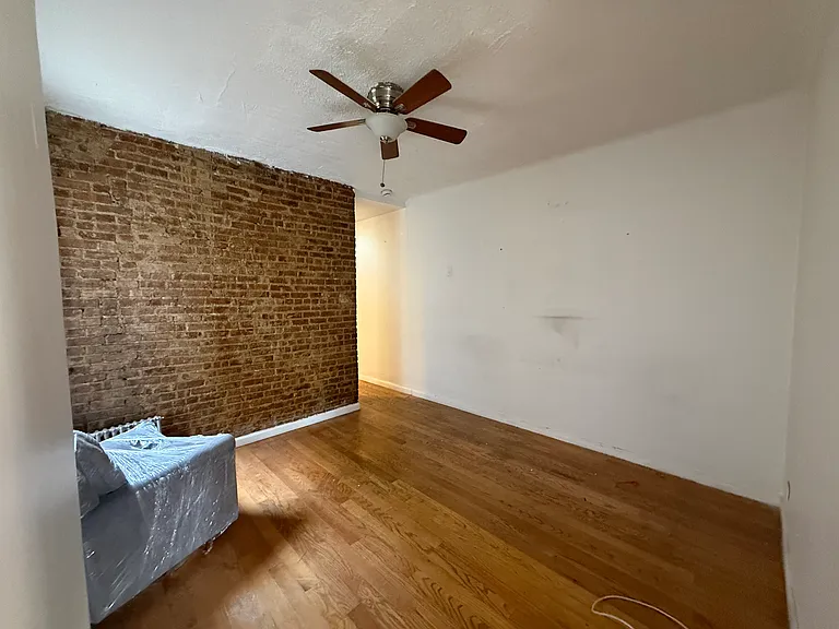 511 W 135th St #4B — Photo 2
