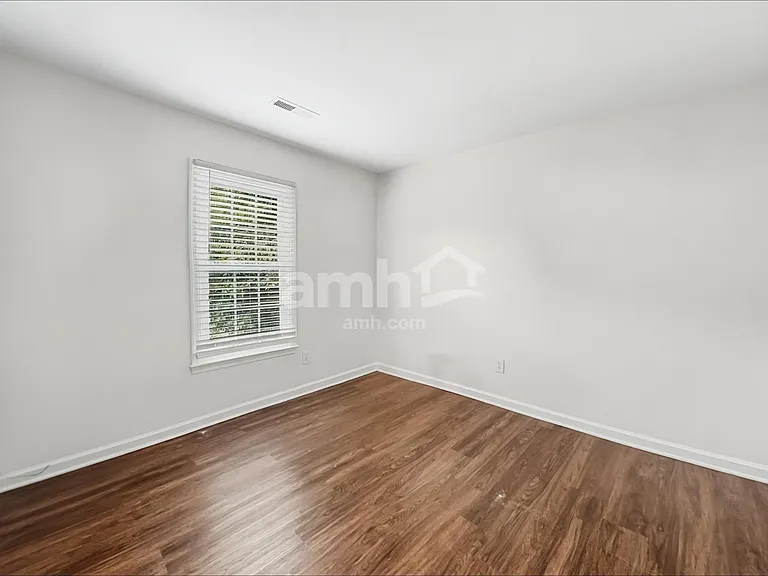 4601 Heritage Woods Dr — Photo 15