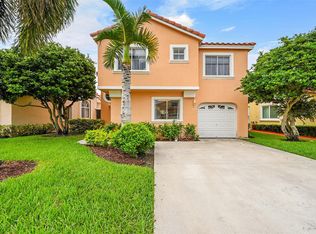 1046 SE 6th Ave, Dania Beach, FL 33004