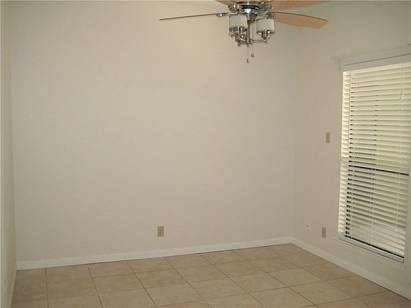 4th image of 1620 Waterston Ave APT 103
