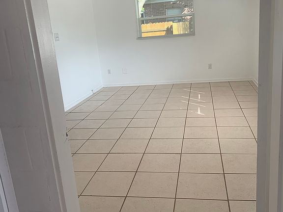 2nd image of 6 Volusia Dr #E