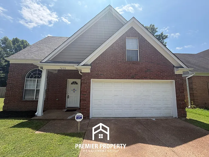 7823 Wolf Hollow Dr — Photo 1