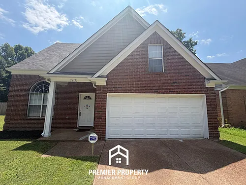 7823 Wolf Hollow Dr Photo 1