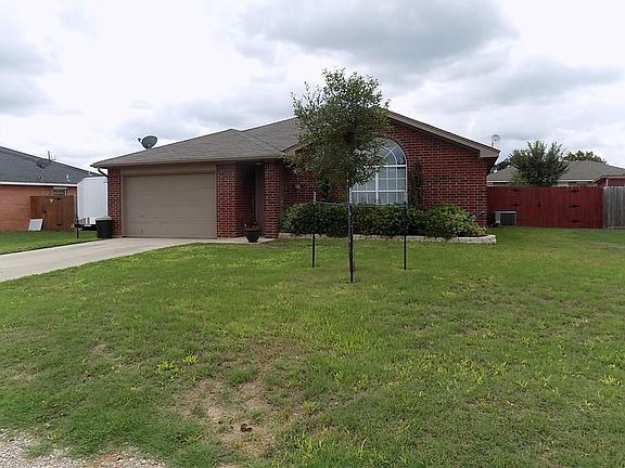 2nd image of 206 Salt Creek Dr