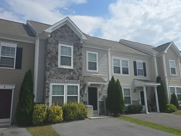 19 Teakwood Dr, Martinsburg, WV 25404