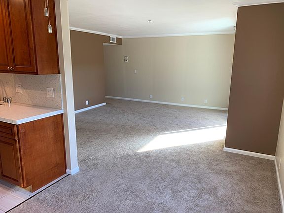 3rd image of 2081 Whitman Way #136