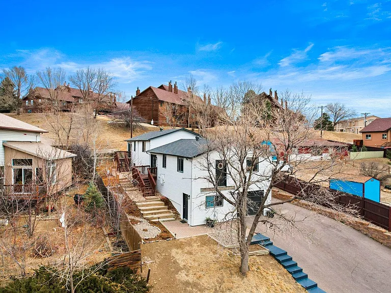 2218 W Saint Vrain St — Photo 26