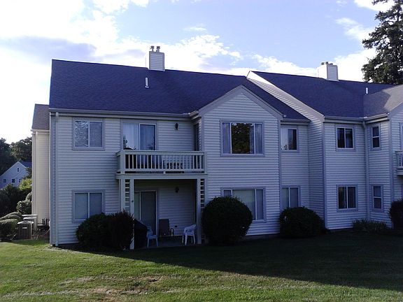 4th image of 40 Bayberry Dr #2nd