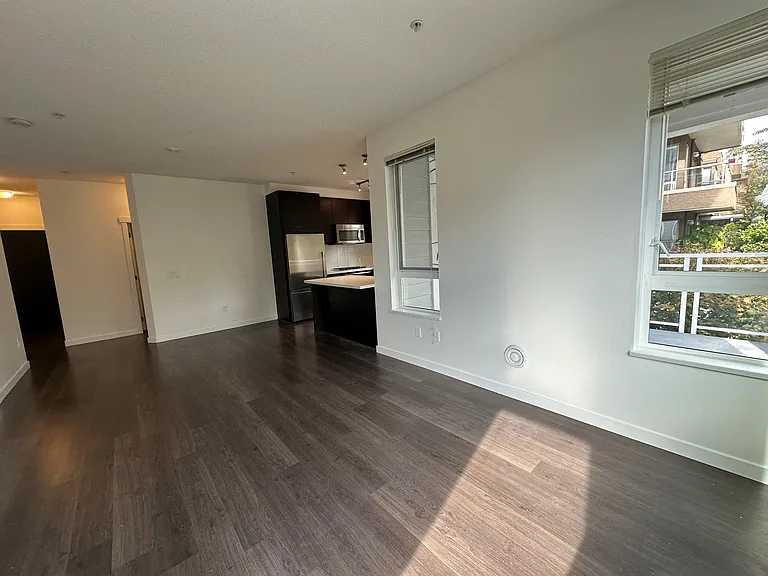 717 Chesterfield Ave #204 — Photo 6