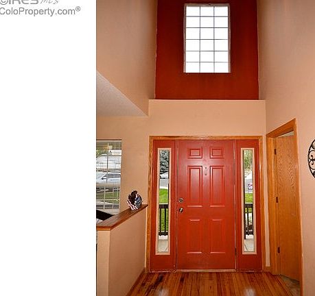 2 story foyer