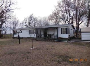 393 S Oxford Rd, Oxford, KS 67119