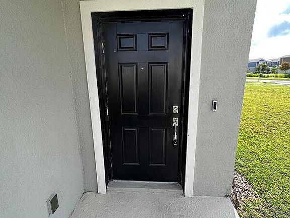 2nd image of 1399 Waverunner Ln