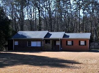 1882 Slater Rd, Charlotte, NC 28216