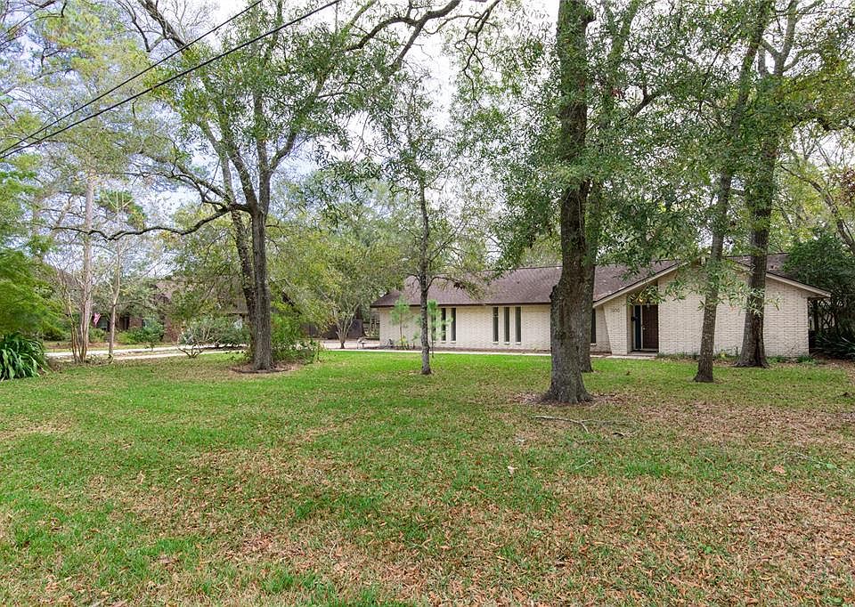 1st image of 1200 Shady Oak Ln