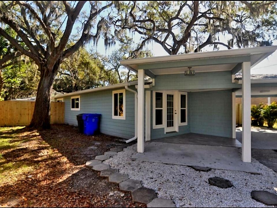 1st image of 1401 Paloma Ln