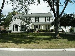 5808 Kingsfield Dr, West Bloomfield, MI