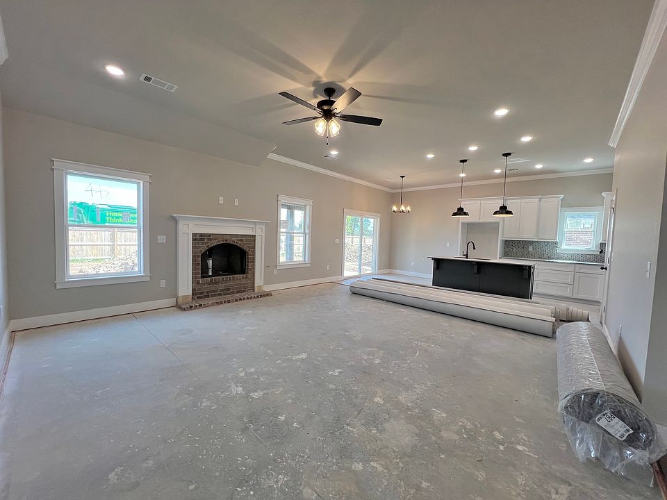 930 Silver Birch St, Tontitown, AR 72762 Zillow