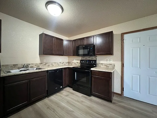 4660 Coal Bank Dr #202 — Photo 10