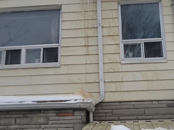 111 Oxford St #1, Toronto, ON M5T 1P4