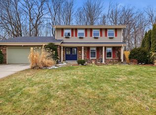 4615 S Camrose Ave, New Berlin, WI 53151