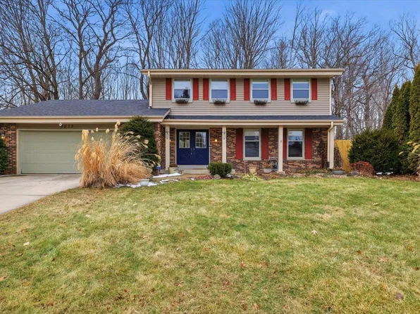 4615 S Camrose AVENUE, New Berlin, WI 53151