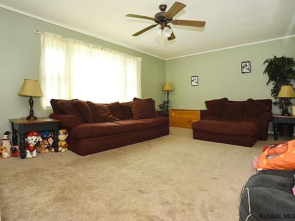 4th image of 7 Edgewood Dr